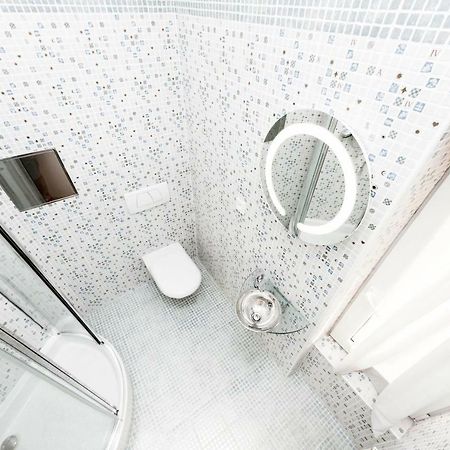 Romantic Studio With Jacuzzi Prague Exterior photo
